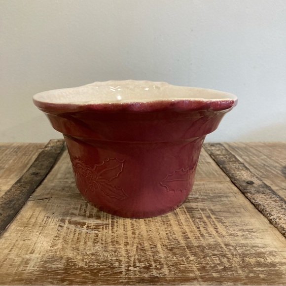 Vintage France Appolia Covered Casserole Dish Red Holly Berry Christmas Fall - Picture 13 of 16